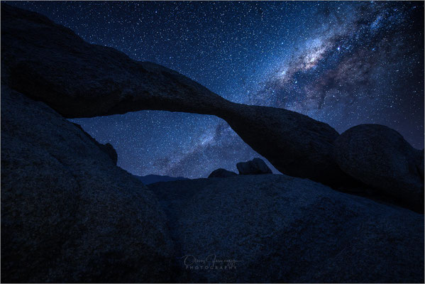 Alabama Hills, Kalifornien! Spektakuläre Felsbögen und bizarre Granitfelsen vor der Sierra Nevada. Filmreife Landschaft!