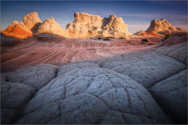 White Pocket, Utah! Surreal schöne, gewundene Steinformationen in Weiß und Orange. Ein verstecktes Juwel!