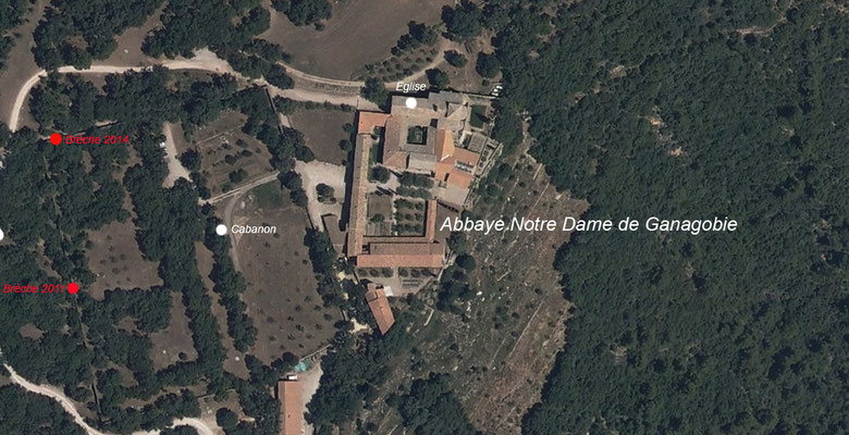 Vue aérienne de l'Abbaye de  Ganagobie avec indication de l'emplacement des chantiers