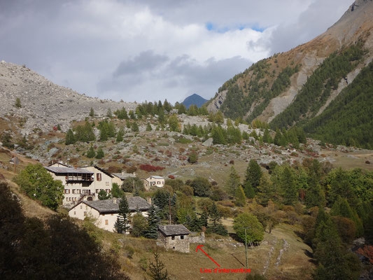 Aux  environs...