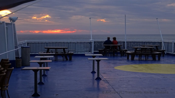 Tables du Mermaid Bar. Photo Antoine H.