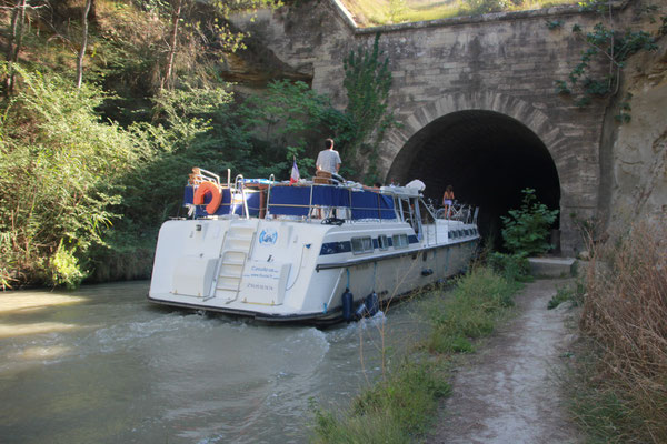 Tunneldurchfahrt Canal de Midi bei Keltensiedlung Ersune