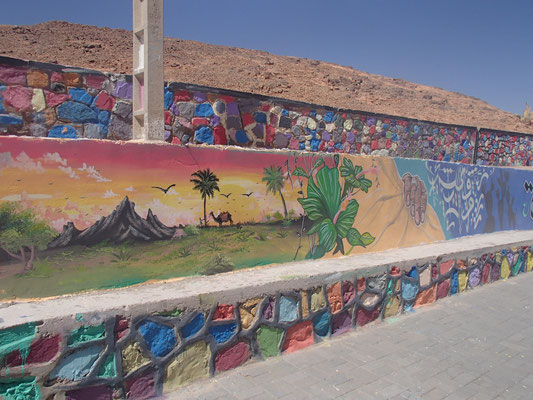 Strassenkunst in Foum el Hassan