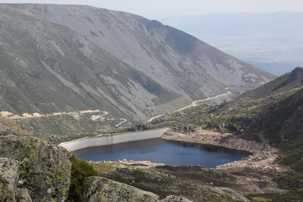 Stausee, unterhalb Torre ca. 1550 m, Sierra Estrella