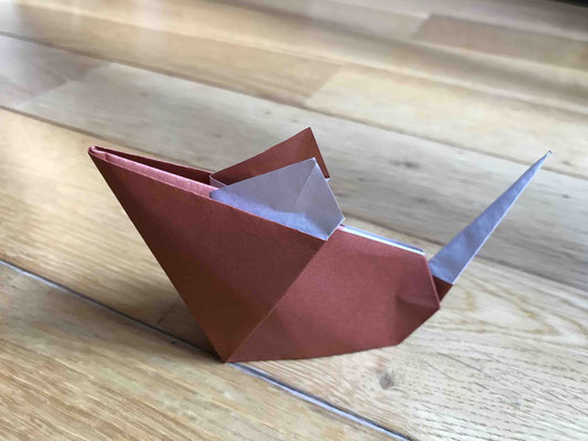 ネズミ Mouse (origami), designed by Teru Kutsuna.
