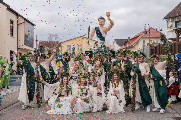 Haubentaucher - Götter ausm Wengert - Dionysos lässt grüßen!