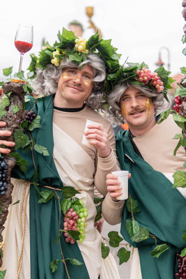 Haubentaucher - Götter ausm Wengert - Dionysos lässt grüßen!