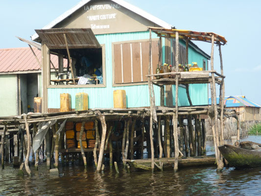 Maison sur pilotis