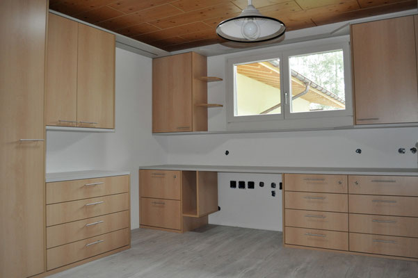 Büroeinrichtungen