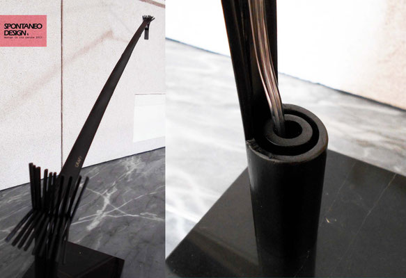 Craft 2018 | 2020  Lampada da tavolo. Bambù del Lazio, base in marmo recuperato. Colore naturale/bianco/nero, illuminazione led-oled. Prototipo.