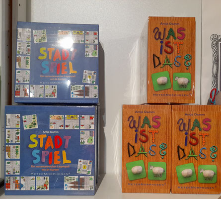 Spiel "Stadt Spiel" - Dominospiel 19,90€; Spiel "Was ist das" - Memory 18,90€