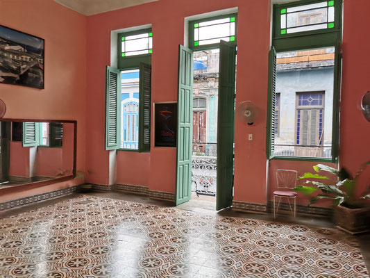 Living room used for dance classes of 'Salsa con Clase'