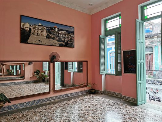 Living room used for dance classes of 'Salsa con Clase'