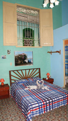 Bedroom 3 on first floor with door of bathroom