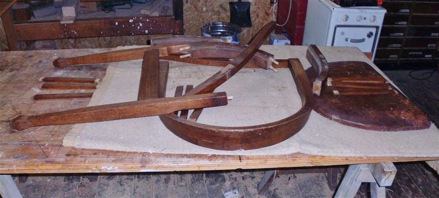 Armlehnstuhl zerlegt