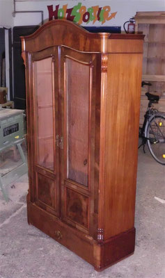 Vitrine, vorher