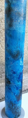 Stehlampe blau 1m © KunstMomente Christine Dablander / Ansicht ohne Beleuchtung
