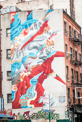Street Art In New York - Freiheitsstatue