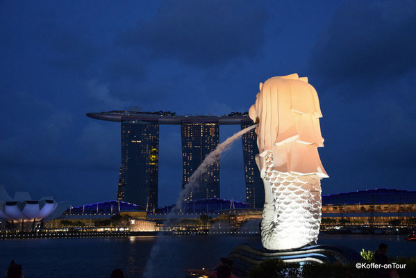 Merlion mit Blick zum Marina Bay Sands 