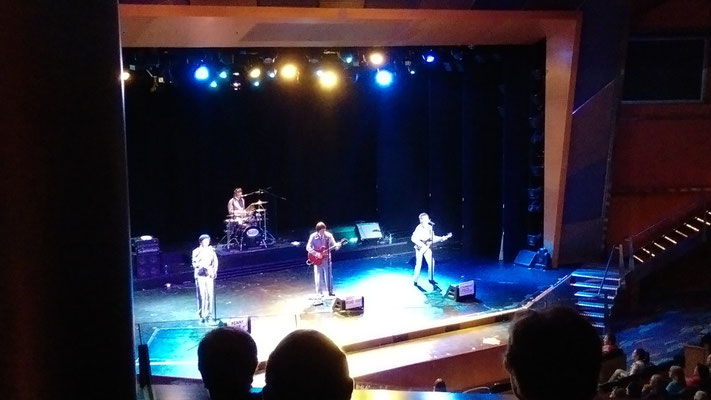 Beatles Show im Theater...