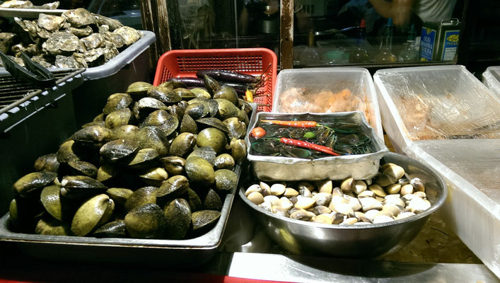 Herrlich frische Fische und Meeresfrüchte