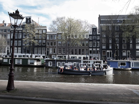 アムステルダム市内　EOS Kiss X7+BEROLINA Weitwinkel 35mm f3.5　＠写真：水谷　諭