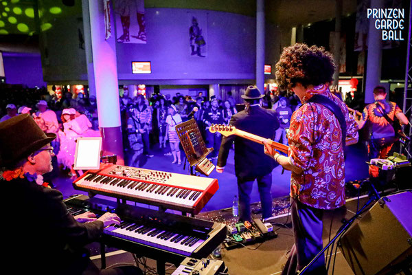 Bilder Auftritt Prinzengardeball in Rheingoldhalle Mainz 2020