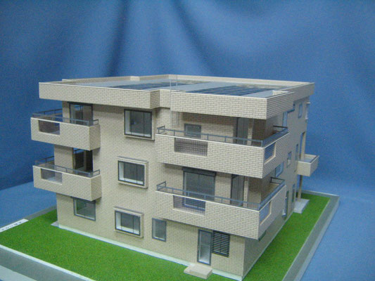 1/50　カラー模型　外観　集合住宅