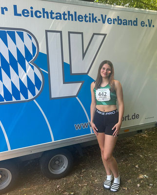 Louisa Lehner rennt neu PBL über 100m.