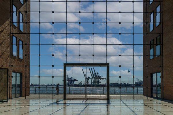 Glass wall, Hamburg