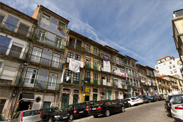 Rua das Taipas, Porto, Portugal