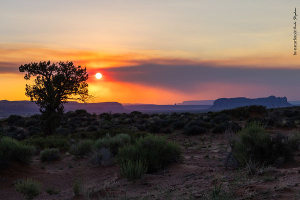 Sunset am Monument Valley, Arizona, USA