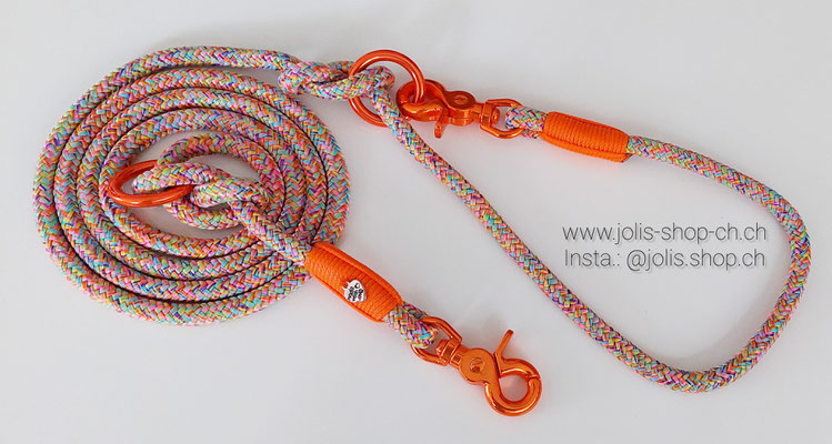 Art.-Nr.: 6086 /   Leine +/-190cm (8mm Seil / Flowerpower) geeignet für kleine - mittelgrosse Hunde, die orangen Karabiner sind geeignet bis ca. 17kg Gewichtsklasse     Total Preis: CHF 38.-   