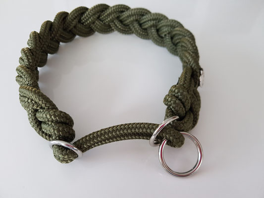 Art.-Nr.: 6002-1 / Zugstopphalsband "chici-micki", Kopfumfang 48cm / kleinste Einstellung Halsumfang 42cm  (Olivgrün)  Preis: CHF 35.-