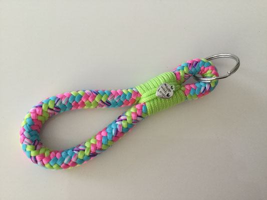Art.-Nr.: 5070 / Schlüsselanhänger ca. 12cm lang (10mm Seil)  pro Stück CHF 8.-