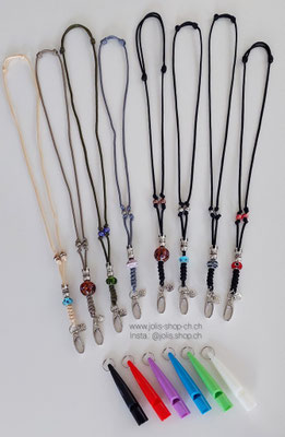 Art.-Nr.: 7003 / Hundepfeifenband mit Glasperle und Silberkrone in div. Farben   pro Stück / mit Pfeife CHF 17.- / ohne Pfeife CHF 12.-