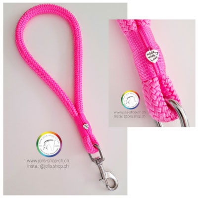 Art.-Nr. : 7036  Handschlaufe mit grossem Karabiner Silber, Farbe: Neon Pink    Total Preis: CHF 25.-