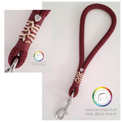 Art.-Nr. : 7034  Handschlaufe mit grossem Karabiner Silber, Farbe: Roasted Aubergine    Total Preis: CHF 25.-