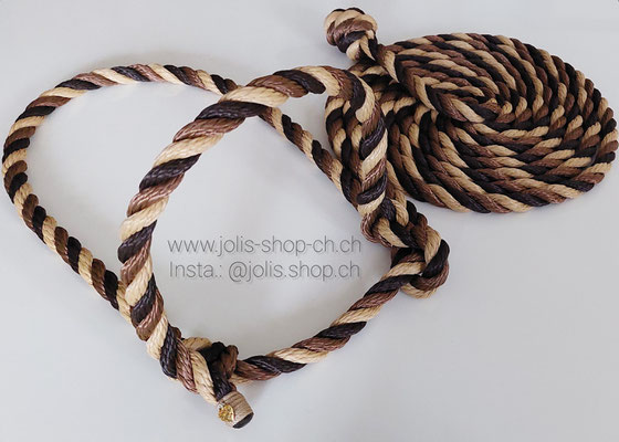 Art.-Nr.: 2101-3 / Bild 3 / Kuhhalfter, Allzweckhalfter aus 12mm gedrehtem Seil, Farbe: Ebony, Sepia Braun & Old Gold, Nasenband 41cm + Stricklänge 3,5m  Total: CHF 19.00