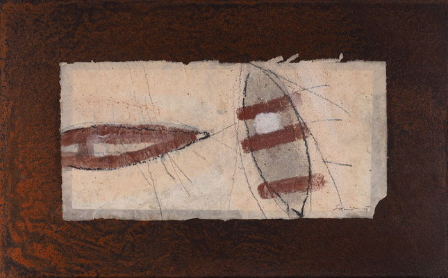 Relikt, 2019, 30 x 48 cm, Asche, Pigmente, Sand auf Papier und Eisen