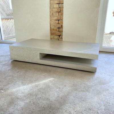 Beton Couchtisch ,  Beton Tisch , Beton Möbel , Beistelltisch , Stein , Grau , Anthrazit , Dunkelgrau , Schwarz , Betonoptik , Mainz , Mannheim , Frankfurt , Wiesbaden , Ludwigshafen