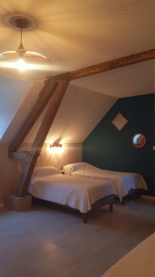 Le Champ du Pré - Chambres d'hôtes entre Sologne et Val de Loire - Week-ends et vacances en amoureux ou en famille -  chambre familiale