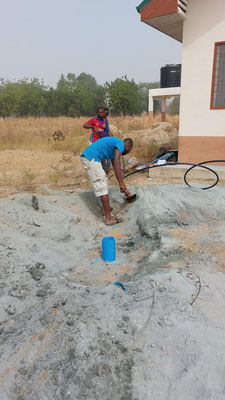 BOLGATANGA comunità Ghana Federation of Disability – Pozzo d'acqua con pompa elettrica. 