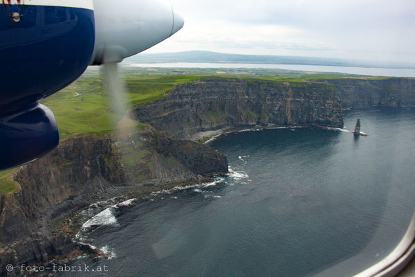 Scenic Flight Arann Islands & Cliffs of Moher.