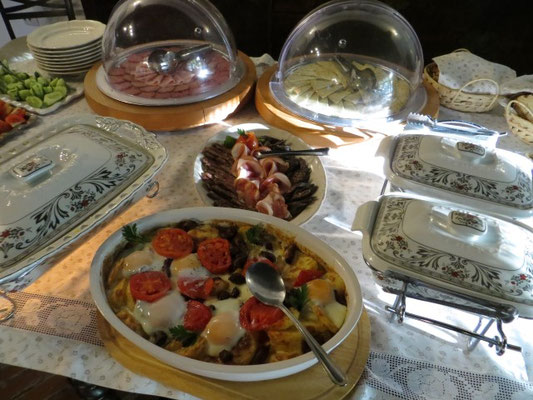 Ein köstliches Frühstück erwartet uns