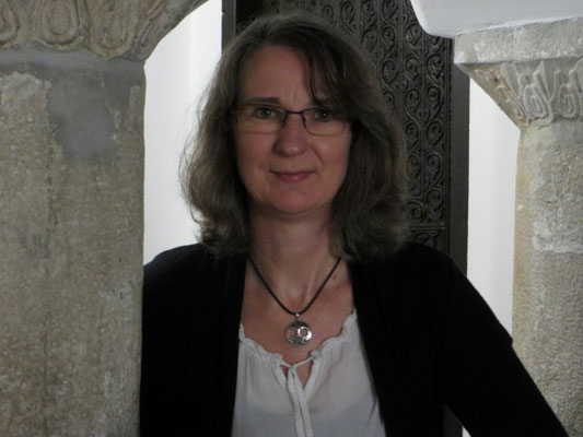 Zwischen brancovenesken Säulen