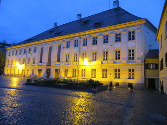 Das Brukenthal-Gymnasium, das Nicolae besucht hat