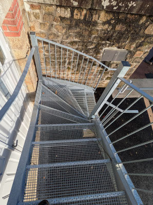 CMC Métallerie Avranches(50)-Escalier en acier galvanisé