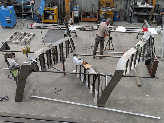 CMC Métallerie St OVIN/Avranches(50)-Escalier métallique en cours de fabrication