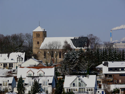 Winter an der Alten Kirche